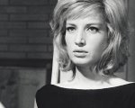 Monica Vitti: gli uomini, la malattia e gli schiaffi sul set raccontati da Laura Delli Colli