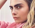 Cara Delevingne: 'Penso che sarò sempre pansessuale, da ragazzina ero depressa e non mi accettavo'