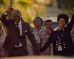 Mandela - La lunga strada verso la libertà: stasera su Canale 5 il film sulla vita di Nelson Mandela