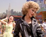 Grease: un fan anonimo restituisce a Olivia Newton-John l'iconica giacca del film