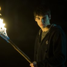 Curon: Luca Castellano in una scena della serie Netflix