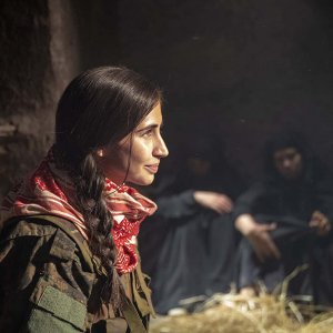 Red Snake: Dilan Gwyn in una scena del film