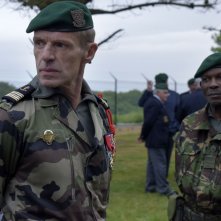 In prima linea: una donna in marina, Lambert Wilson e Alex Descas in una scena