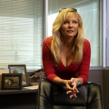 On Becoming a God: Kirsten Dunst in una scena