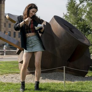 Dispatches from Elsewhere: Eve Lindley nella serie