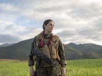 Red Snake, la recensione: donne in armi contro l'ISIS