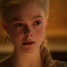 The Great: Elle Fanning in una scena della serie
