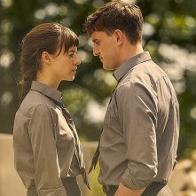 Normal People: Daisy Edgar-Jones e Paul Mescal in una toccante scena della serie