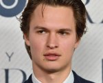 Ansel Elgort, l'attore nega le accuse di violenza sessuale