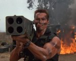 Commando: quando Arnold Schwarzenegger aiutava Alyssa Milano a fare i compiti