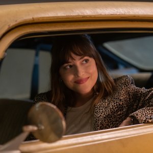 L'assistente della Star: Dakota Johnson durante una scena del film