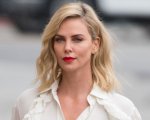 Charlize Theron: 'Steven Seagal? Sovrappeso e non sa combattere!'