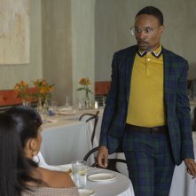 Amiche in affari: Billy Porter in una scena del film