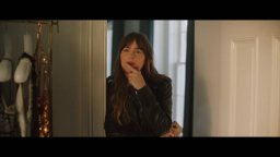 L'assistente Della Star - Clip- Armadio In Rassegna