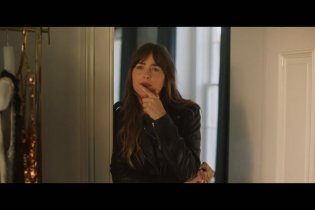 L'assistente Della Star - Clip- Armadio In Rassegna