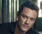 Luke Evans nel cast della serie Nine Perfect Strangers