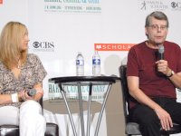 J.K. Rowling cancella il tweet in cui loda Stephen King dopo il sostegno dello scrittore alle donne trans