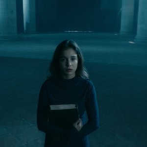 Warrior Nun: Alba Baptista in una scena della serie Netflix