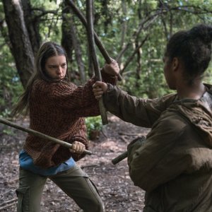 Hanna 2: Esme Creed-Miles insieme a Yasmin Monet Prince nella nuova stagione della serie