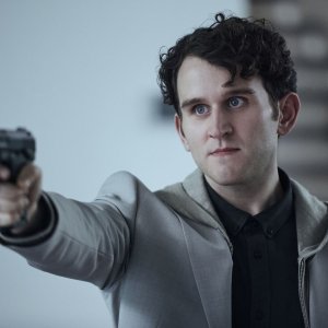 The Old Guard: Harry Melling in una scena del film