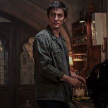 The Old Guard: Luca Marinell in una scena del film