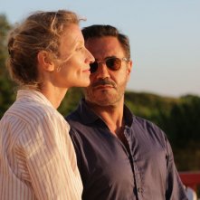 Lasciatelo dire: un frame del film con José Garcia e Alexandra Lamy