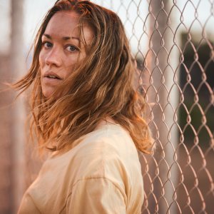 Stateless: Yvonne Strahovsky in una scena della serie