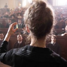 Radioactive: una scena del film