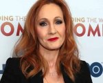 J.K. Rowling, vandalizzate le impronte dell'autrice di Harry Potter a Edimburgo
