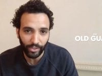 Marwan Kenzari su The Old Guard: 'Baciare Luca Marinelli è stato bellissimo: si è anche rasato per me!'