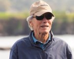 Clint Eastwood: 'Usano illegalmente la mia immagine per vendere cannabinoidi'