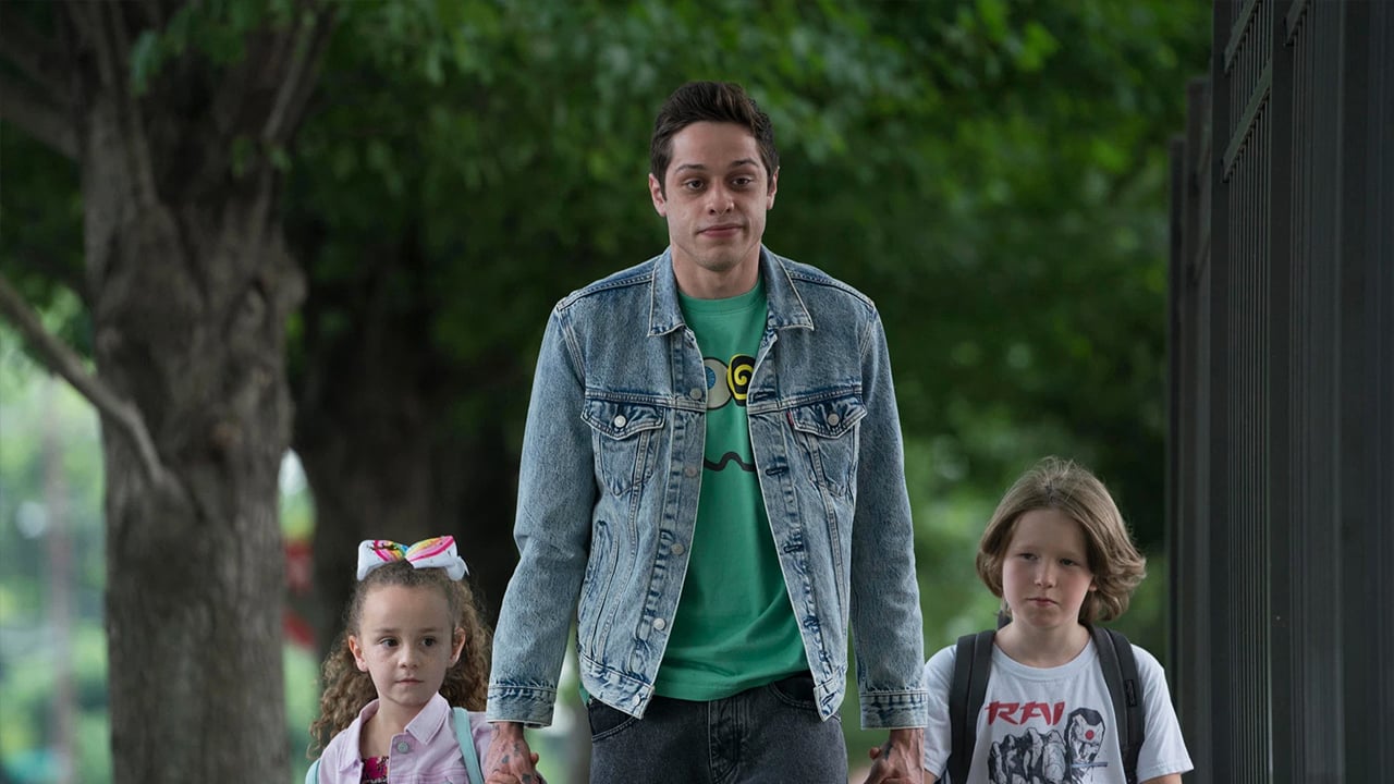 Pete Davidson difende Pedro Pascal dalle critiche online: "Dategli un secondo per adattarsi alla fama"