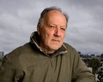 Werner Herzog: il nuovo documentario Fireball sarà distribuito da Apple