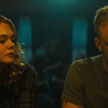 Galveston: Ben Foster, Elle Fanning in una sequenza