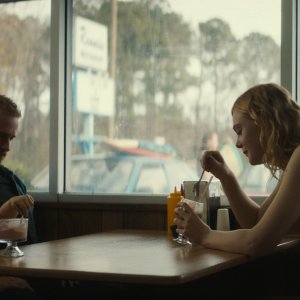 Galveston: Ben Foster, Elle Fanning in una scena