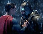 Batman v Superman: il regista di Shazam rivisita la scena dell'incubo di Batman con le action figures
