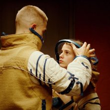 High Life: Jessie Ross e Robert Pattinson durante una scena del film