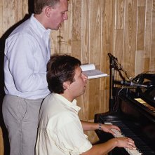 Howard - La vita, le parole: Howard Ashman e Alan Menken in una scena