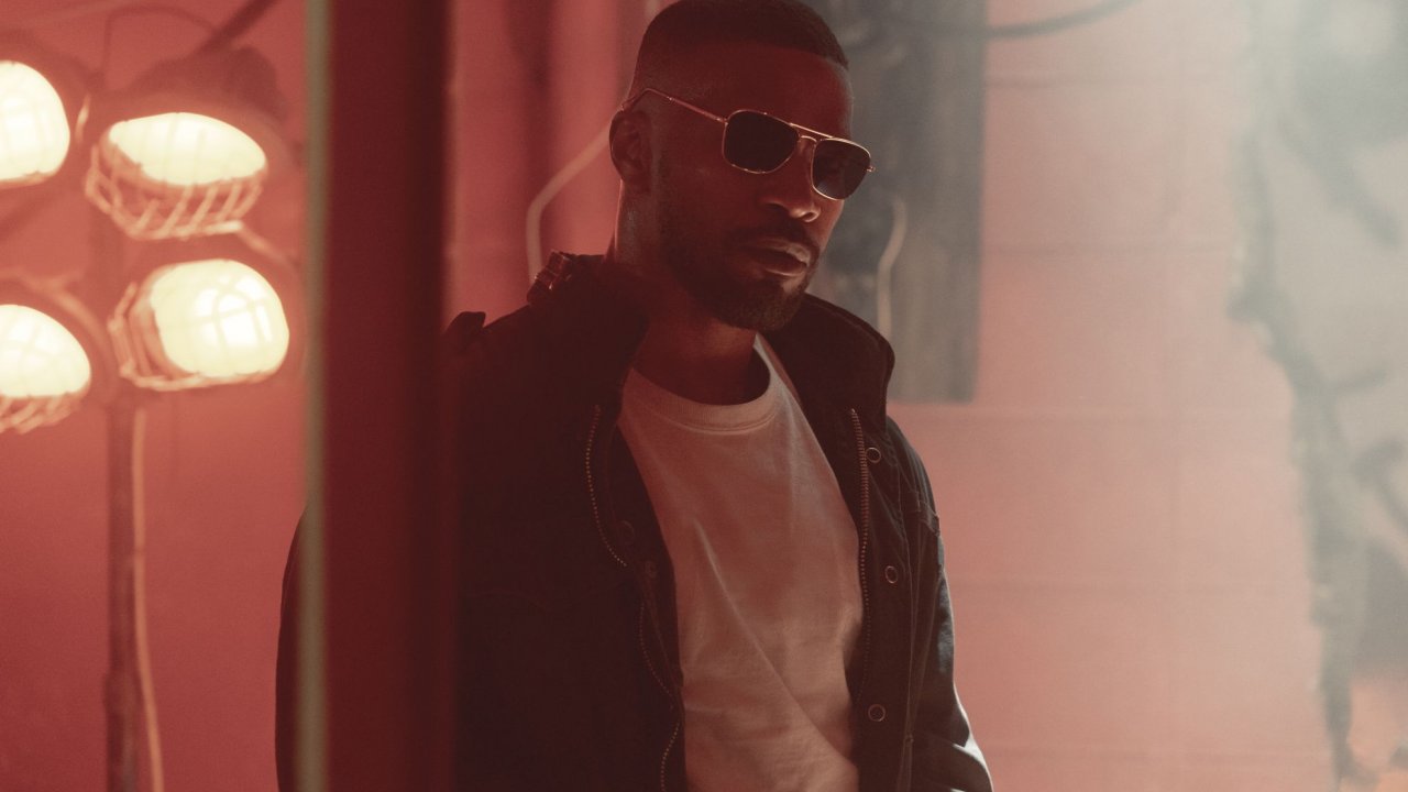 Jamie Foxx buon samaritano, recupera una borsa smarrita e rassicura i fan