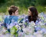 Twilight: l'autrice ha svelato cosa vorrebbe cambiare nella storia di Edward e Bella