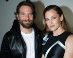 Bradley Cooper e Jennifer Garner: appuntamento 'a tre' sulla spiaggia (FOTO)