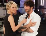 Maria De Filippi: “Belen e Stefano De Martino? A Emma Marrone dissi io del tradimento”