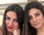 Serena Enardu e la sorella Elga nella bufera per la svastica sulla torta di compleanno