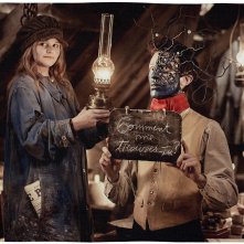 Ci rivediamo lassù: Héloïse Balster e Nahuel Perez Biscayartin  una scena del film