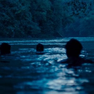 Monos - Un gioco da ragazzi: una sequenza del film