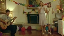 Dogtooth -  Clip 'La Danza'