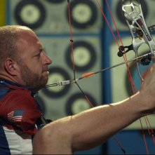 Rising Phoenix: la storia delle Paralimpiadi, Matt Stutzman in una scena