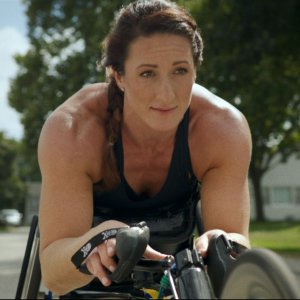 Rising Phoenix: la storia delle Paralimpiadi, Tatyana McFadden in una scena