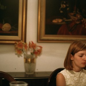 Dogtooth: una scena del film