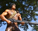 Rambo: le foto della statua dedicata al film con Sylvester Stallone